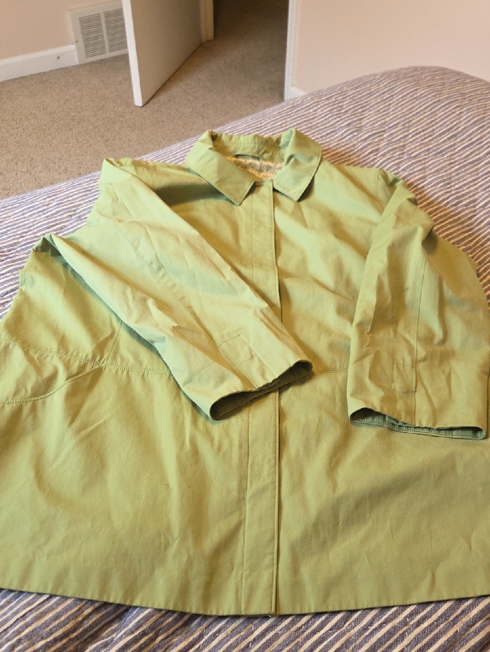 Talbots Soft Green Women's Trench Coat